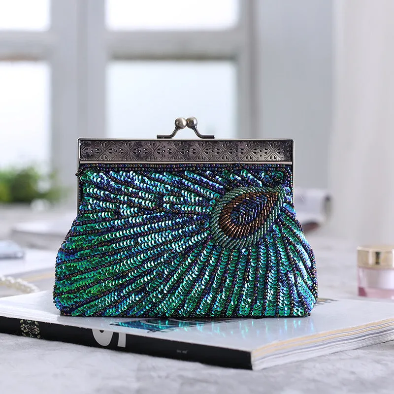 Nightfall Glamour: A Stunning Evening Clutch
