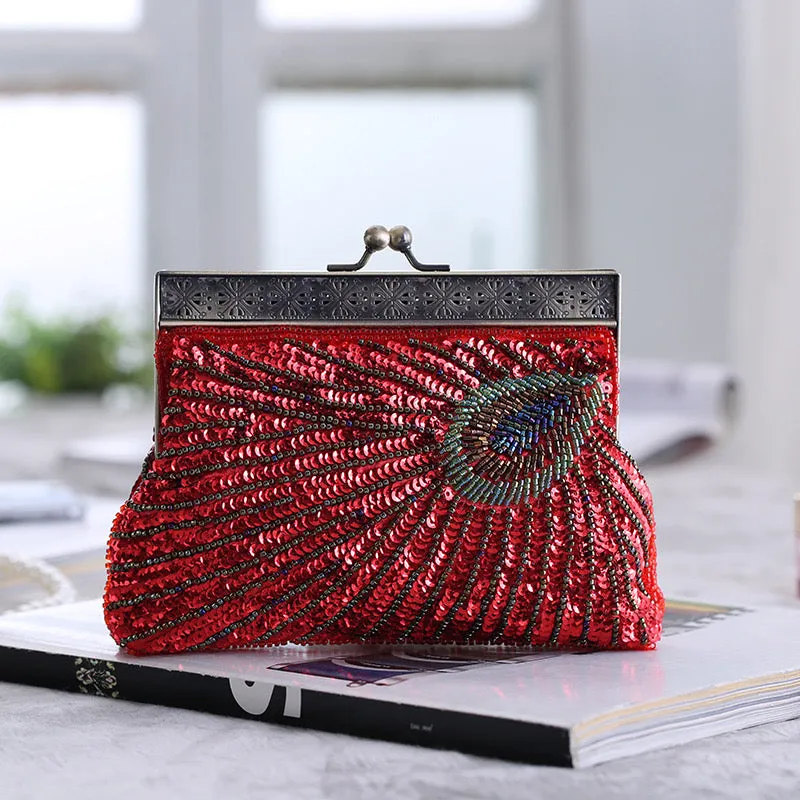Nightfall Glamour: A Stunning Evening Clutch