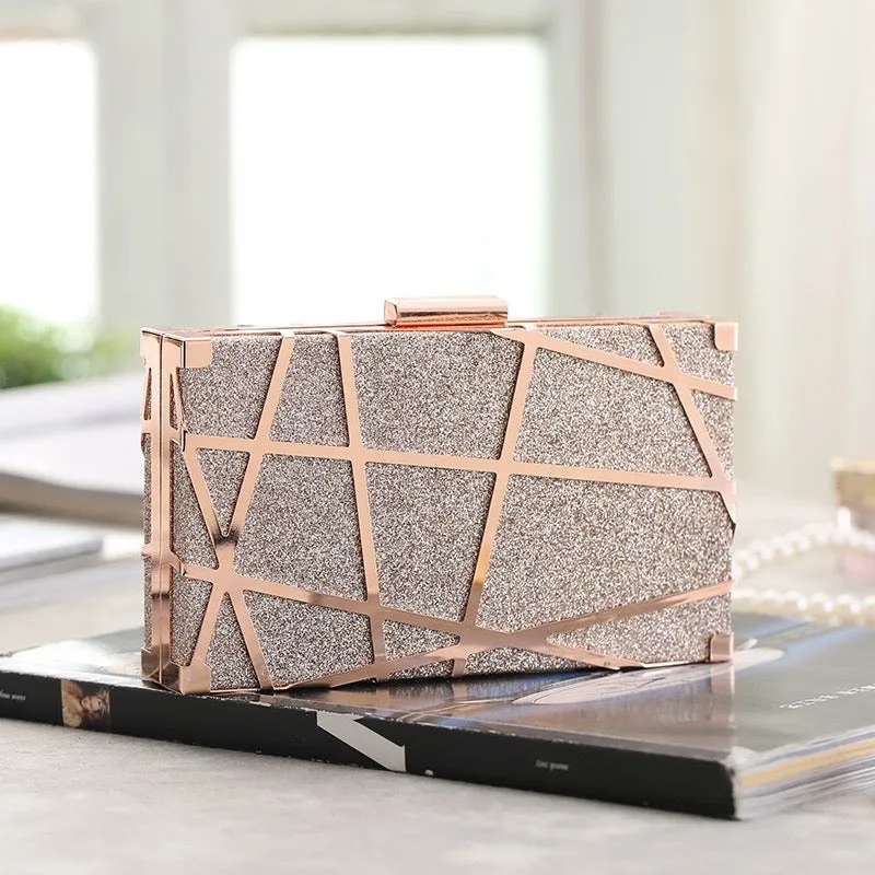 Sleek and Sophisticated: The Evening Clutch Essential